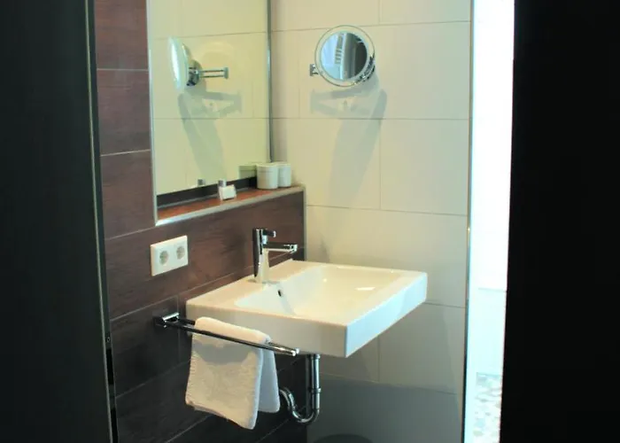 Szálloda An Der Linde Neckarsulm