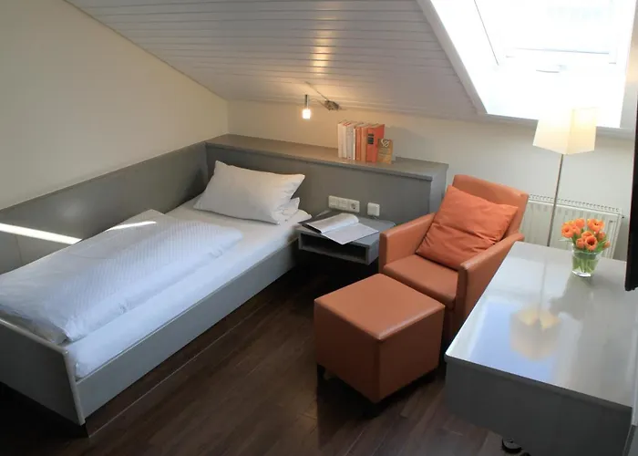 Szálloda An Der Linde 2*